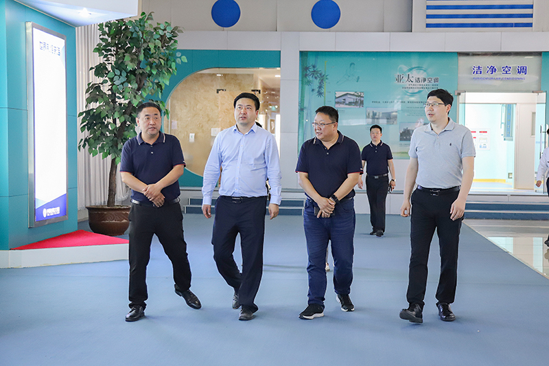 德州市政府黨組成員、副市長陳海明蒞臨亞太集團(tuán)參觀調(diào)研